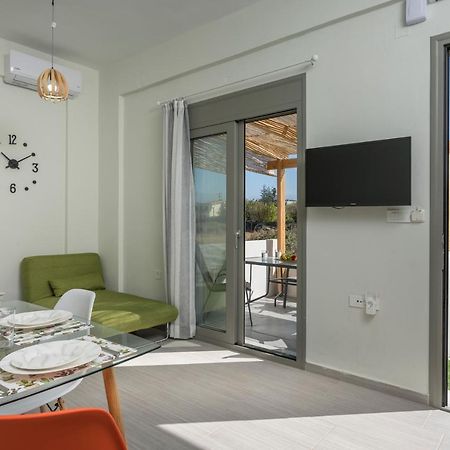 Sea Breeze Apartments Kolymbari Exterior photo