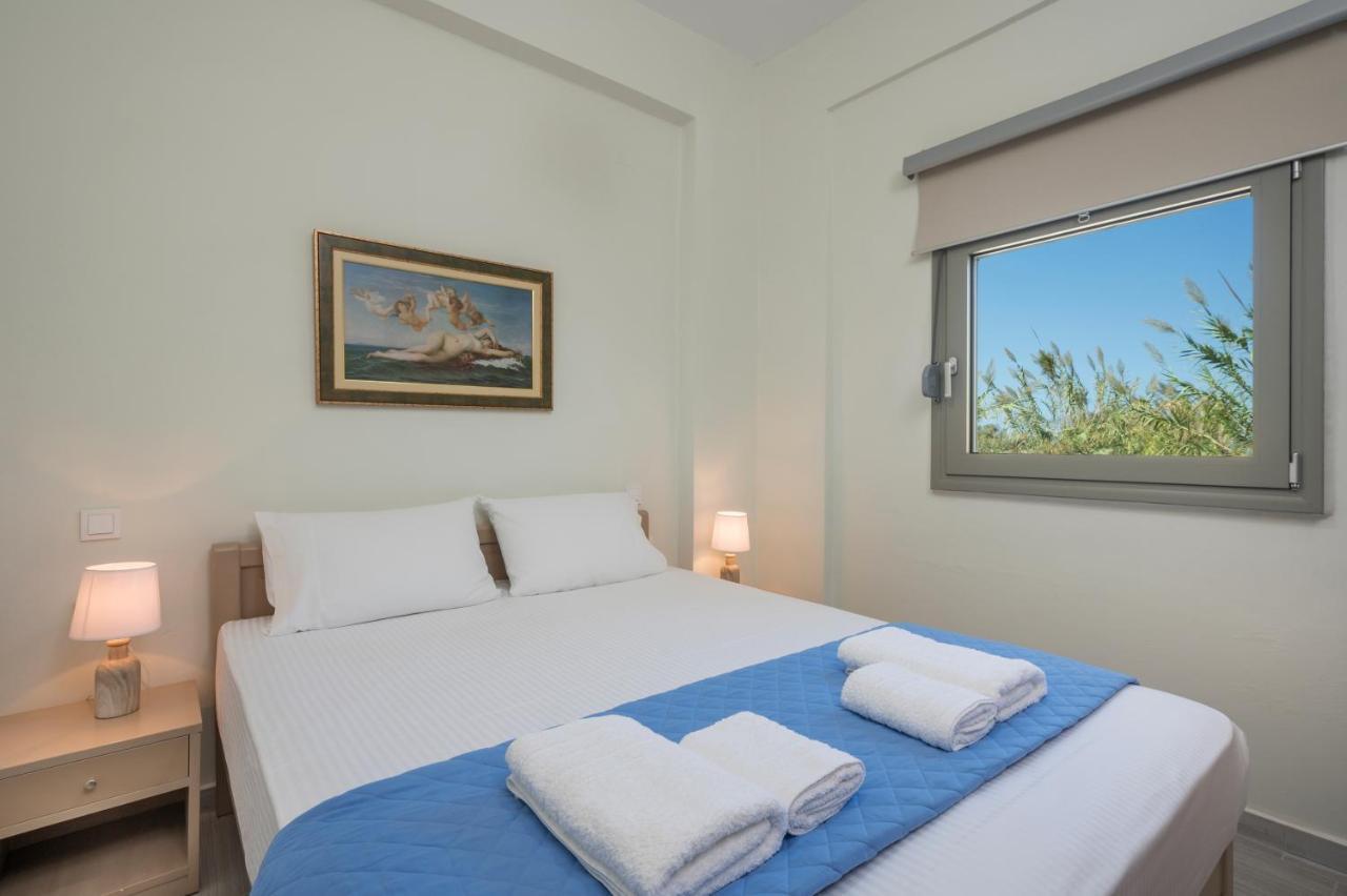 Sea Breeze Apartments Kolymbari Exterior photo